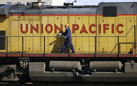 Union Pacific Railroad in tentative deal with union on paid sick leave